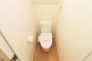 【Toilet】
各階にトイレがあるので、朝の慌ただしい時間帯に混む心配が減ります。わざわざトイレのために階段を昇り降りをせずに済みます。
