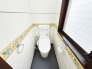 【Toilet】
各階にトイレがあるので、朝の慌ただしい時間帯に混む心配が減ります。わざわざトイレのために階段を昇り降りをせずに済みます。
