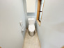 【Toilet】
各階にトイレがあるので、朝の慌ただしい時間帯に混む心配が減ります。わざわざトイレのために階段を昇り降りをせずに済みます。
