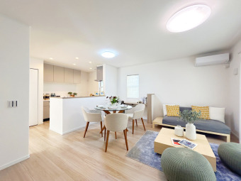 【建物プラン例】 参考プランはZEH水準となります。 建物面積:95.64㎡|建物参考価格:2400万円(外構費用、設計費用は込み) ※地盤改良が発生したら、最大30万円かかります。