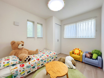 【建物プラン例】 参考プランはZEH水準となります。 建物面積:95.64㎡|建物参考価格:2400万円(外構費用、設計費用は込み) ※地盤改良が発生したら、最大30万円かかります。