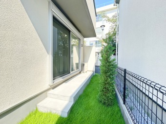 【建物プラン例】 参考プランはZEH水準となります。 建物面積:95.64㎡|建物参考価格:2400万円(外構費用、設計費用は込み) ※地盤改良が発生したら、最大30万円かかります。