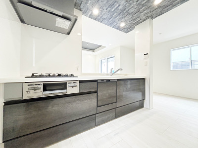 【施工例:Kitchen】 【施工例:Kitchen】