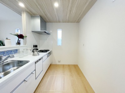 【施工例:Kitchen】 【施工例:Kitchen】