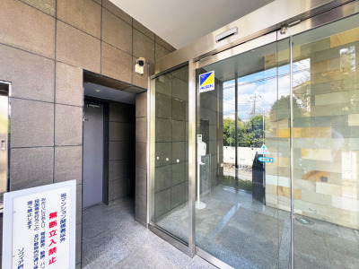 【Entrance】 【Entrance】