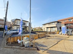 【外観:11月上旬撮影】