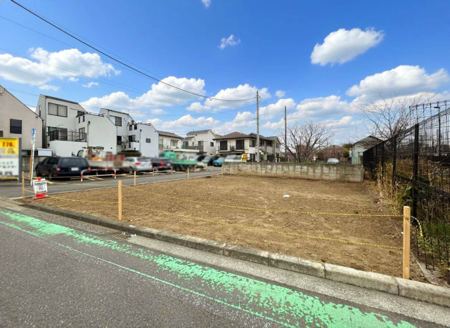 南西角地に位置した陽当たり・通風良好で開放的な好立地での暮らしが叶う限定1区画