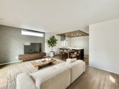 【LDK:2号棟】
本画像はCGで作成しており、実際に現地に家具は配置しておりません。また、価格に家具は含まれません。