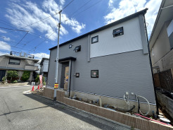 【外観】 1号棟 8月上旬撮影