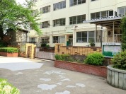 中野区立塔山小学校