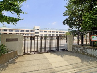 世田谷区立山崎小学校