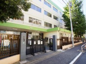 豊島区立朋有小学校