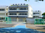 狛江市立和泉小学校