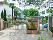 世田谷区立三軒茶屋小学校