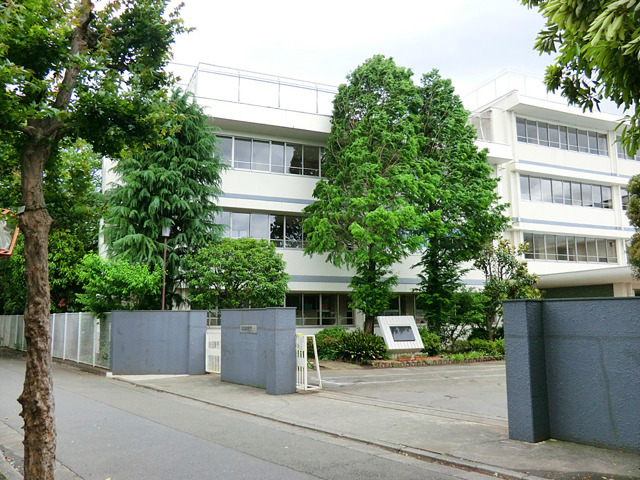 府中市立四谷小学校