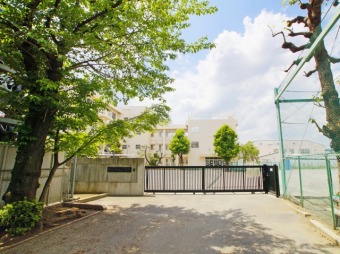 調布市立杉森小学校