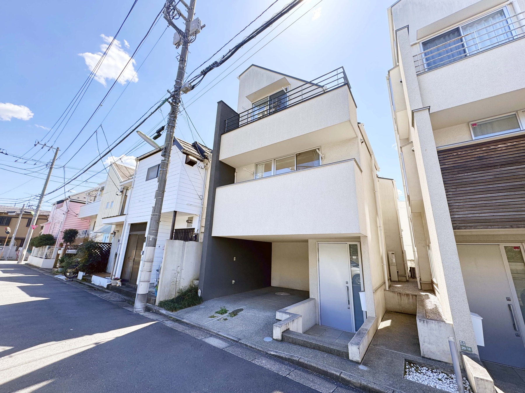 世田谷区野沢4丁目20-18　2010年築リフォーム中古戸建 メインイメージ1