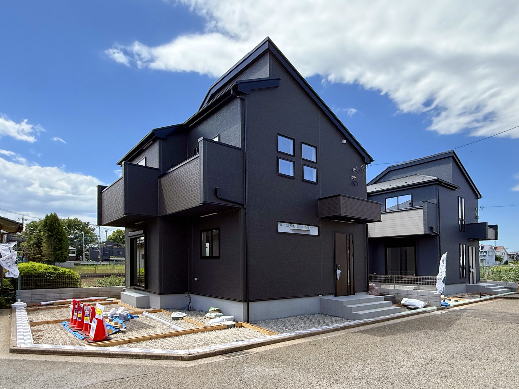 立川市若葉町2丁目20-7付近 新築分譲住宅 全2棟 最終1棟 メインイメージ1