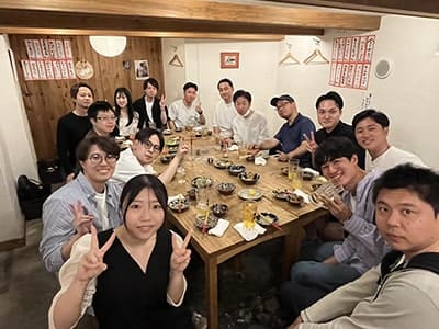 社員旅行年1回(実績　2024年：沖縄)